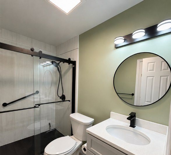 Guest Bath after painting